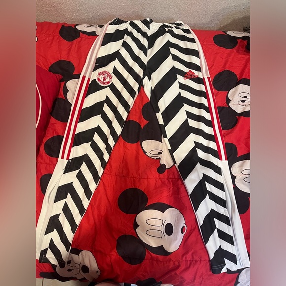 adidas Other - Manchester United training pants Adidas